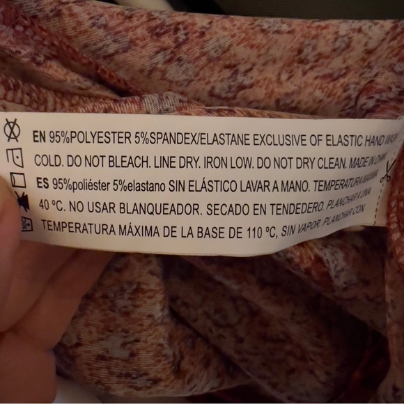 NEW Cheetah Print Velvet Crop Top - Picture 5 of 5